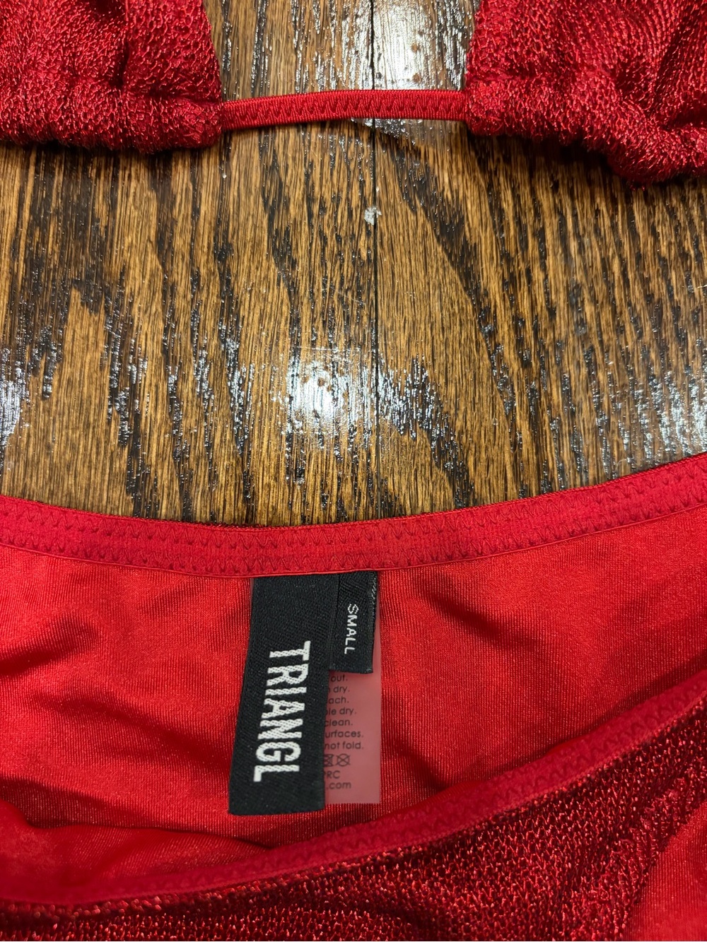 Triangl red bikini - Picture 3 of 5